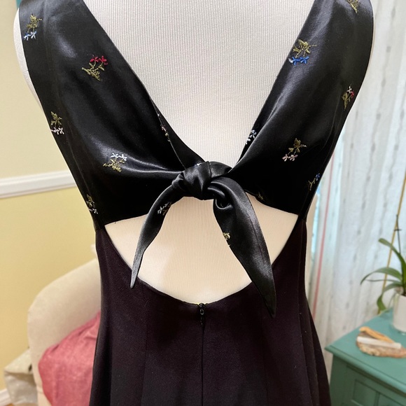 Open-Back LBD - Picture 4 of 7